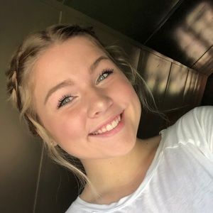 Meet your Posher, Maddie